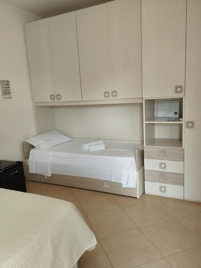 Affitta Camere Zio Peppe 圣特奥多罗 外观 照片
